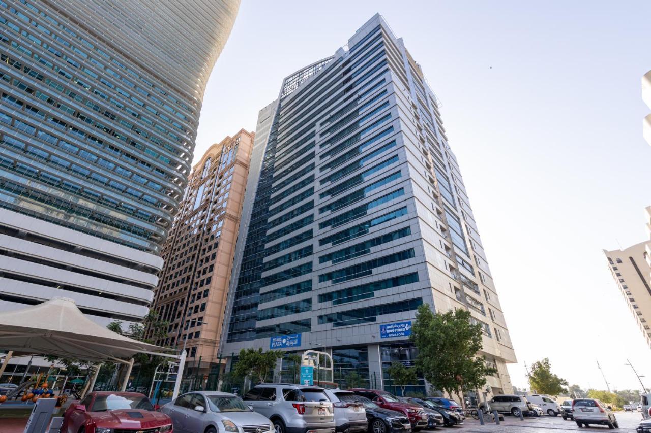 Lovely 3 Bedroom Apartment Beach Front Abu Dhabi Exterior foto